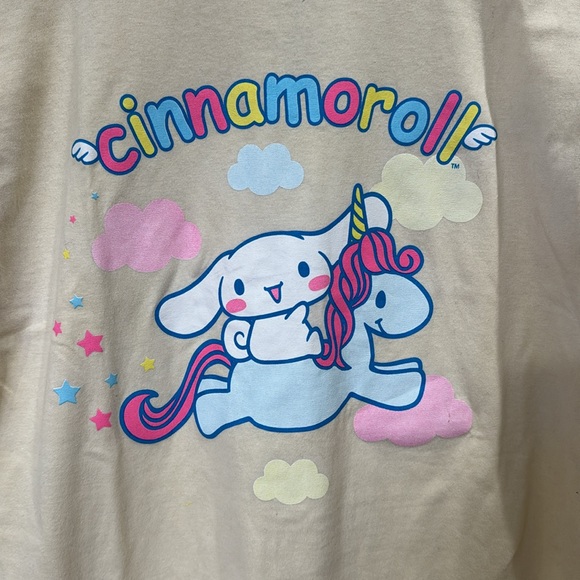 NEW SANRIO CINNAMOROLL UNICORN GRAPHIC TEE MEDIUM - Picture 2 of 4